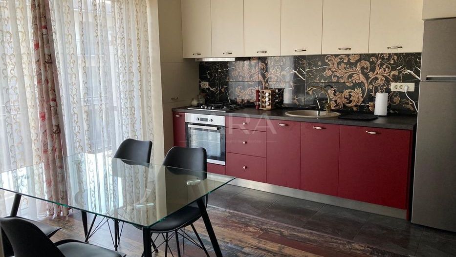 Apartament modern cu 2 camere și parcare subterană, zona VIVO. - Poză 4