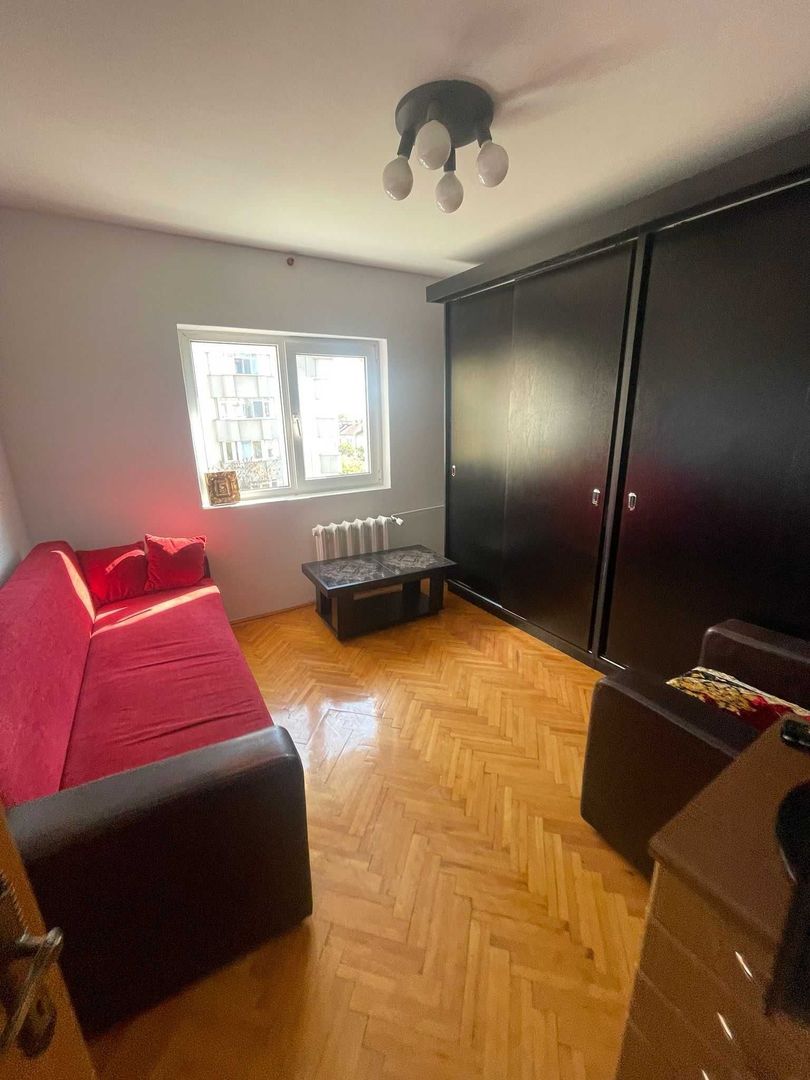 Apartament 3 camere renovat, 2 băi, București Mall, Calea Vitan, pet friendly - Poză 4