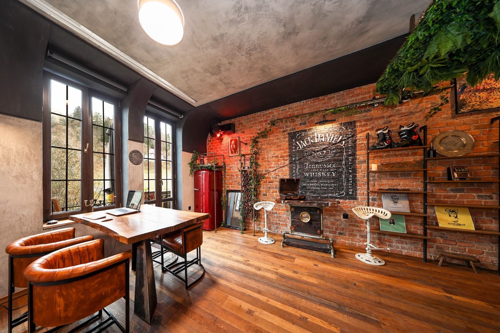 Bijuterie arhitecturală cu dotări smart in centrul Brasovului - Poză 4