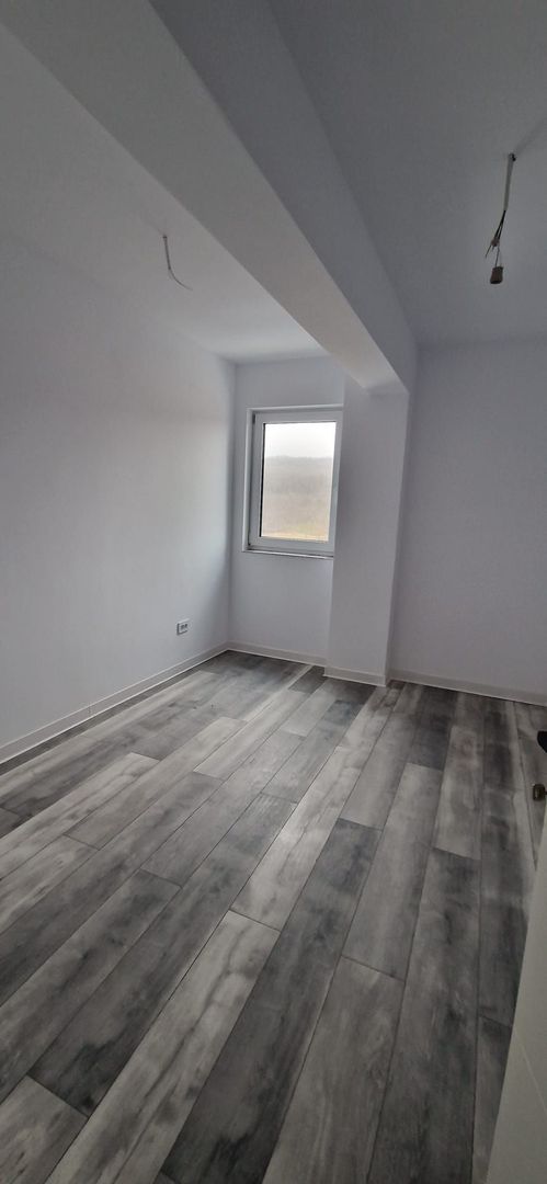 INTABULAT! Apartament 2 camere 86000 euro cu loc parcare inclus - Poză 3