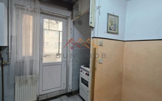 Apartament 2 camere, ultracentral, etaj 1/4, centrala termica, Campina - Poză 1
