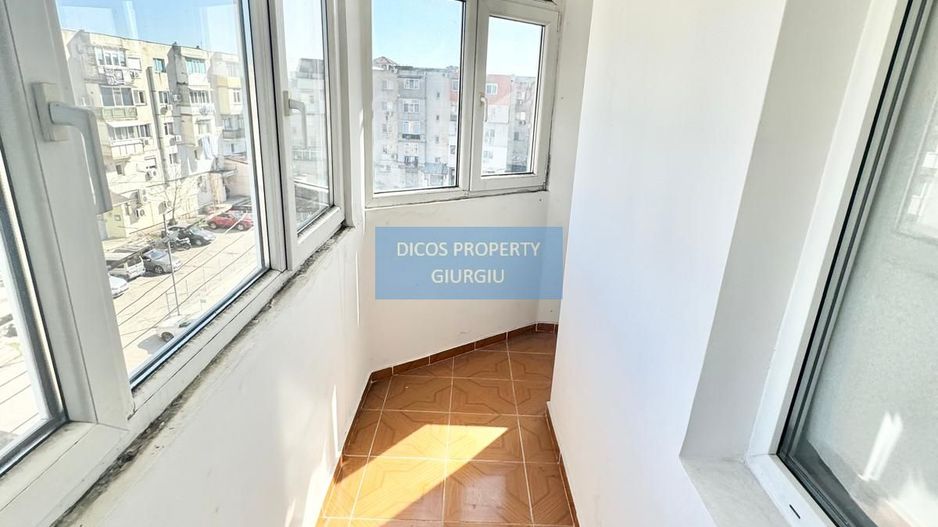 Apartament 3 camere de vânzare – Decebal - Poză 12