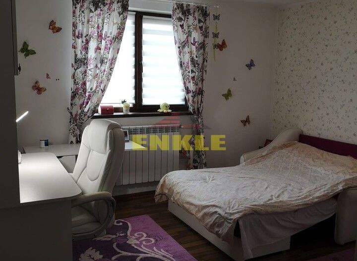 Casa 4 camere  P+1, situata in Manastirea Doamnei, pret 180000 euro neg - Poză 1