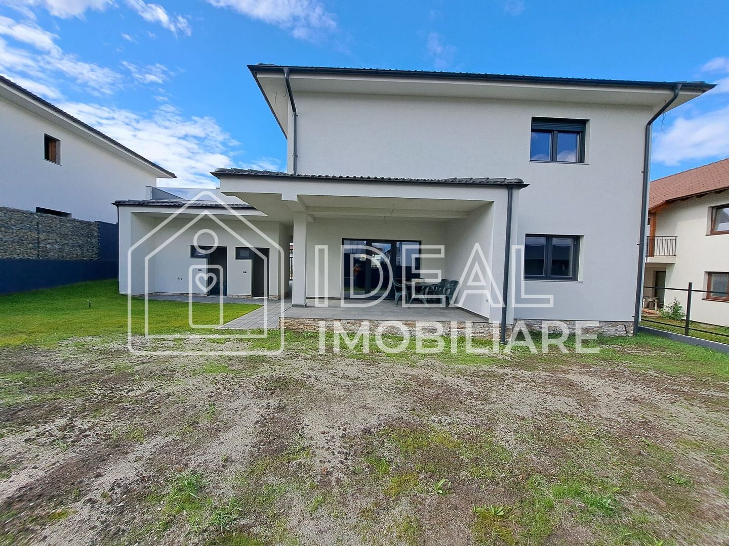 Casa Individuala Moderna cu 5 camere si 450 mp de curte, zona Selimbar - Poză 6