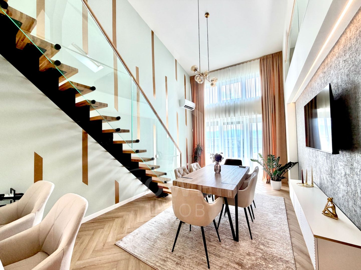 Penthouse de Lux-complet mobilat - Poză 1