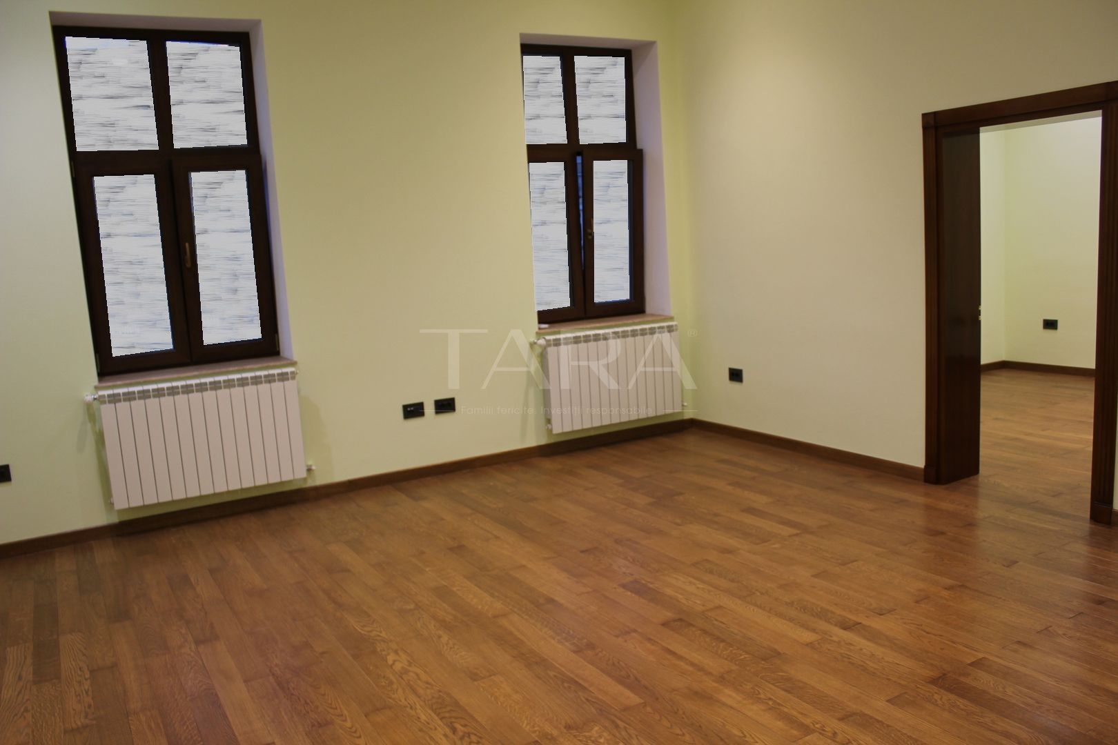 Ultracentral, Imobil tip vilă, ideal birouri sau locuință. - Poză 3