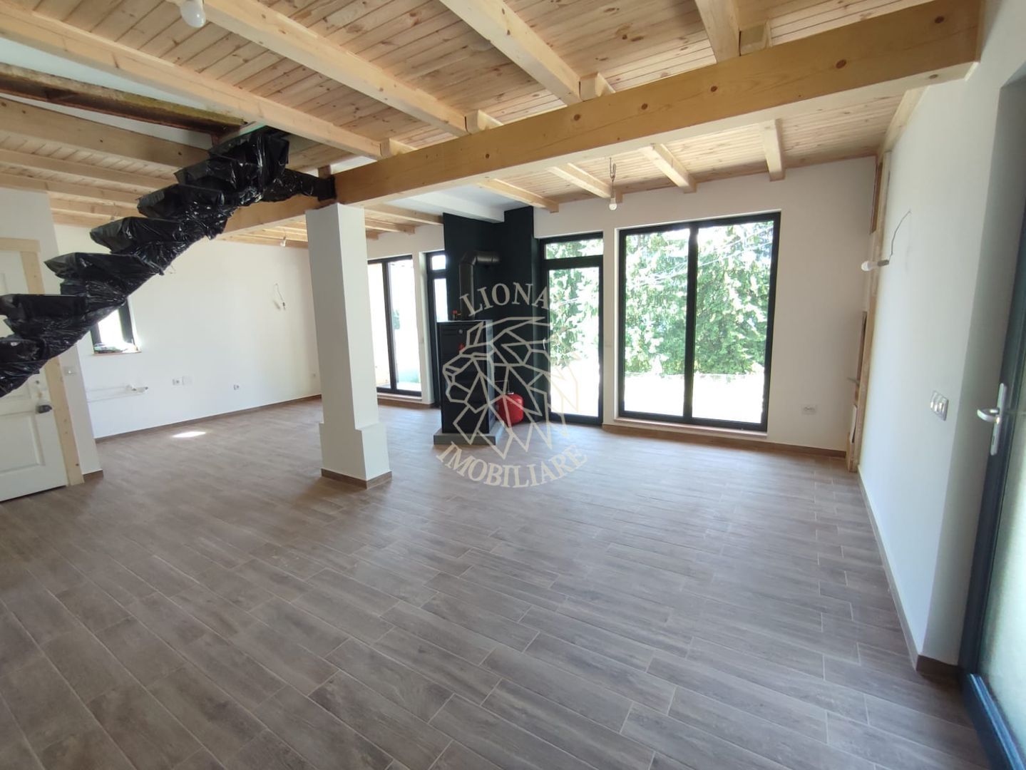 Cabana Noua 3 camere cu acces la Lac-teren 300 mp-terasa-Colibita - Poză 3