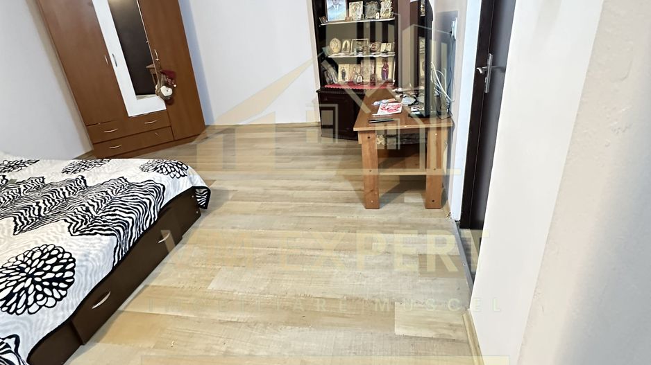 CASA 6 CAMERE, TEREN 420 MP, PITESTI - Poză 10