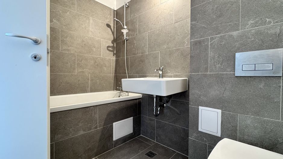 Apartament 4 camere Decomandat + Grădină Proprie - Atria Urban Resort - Poză 5