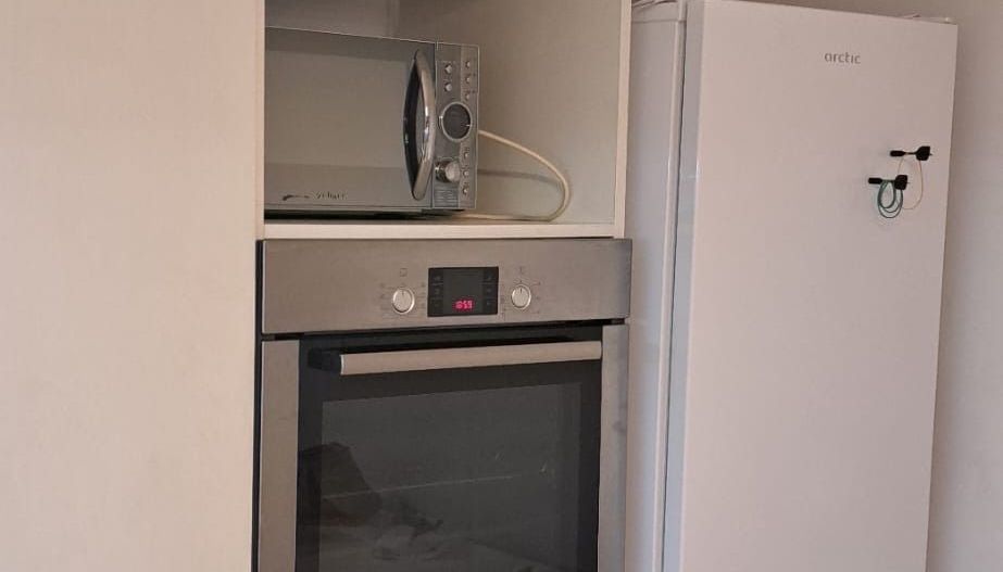 De închiriat ! Apartament spaţios cu 3 camere, în Cart. Grigorescu - Poză 4
