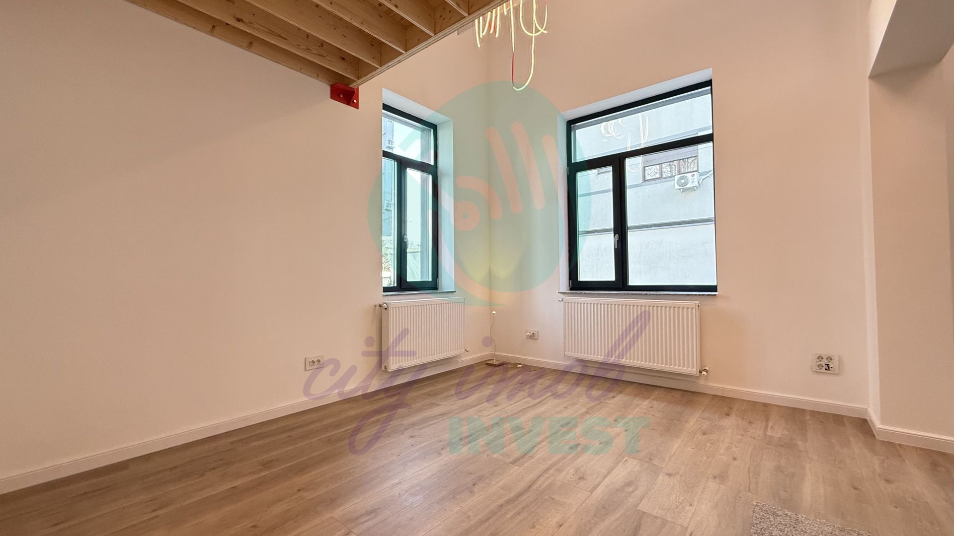 Casă 4 camere Moșilor – Foișor | Renovată - Poză 2