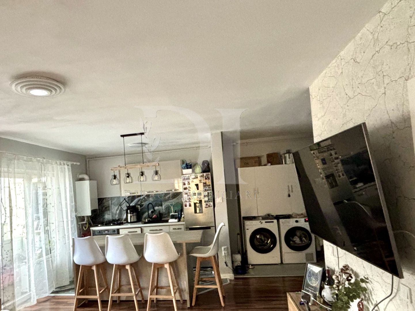 Apartament trei camere / Parcare / Zona Florilor - Poză 9