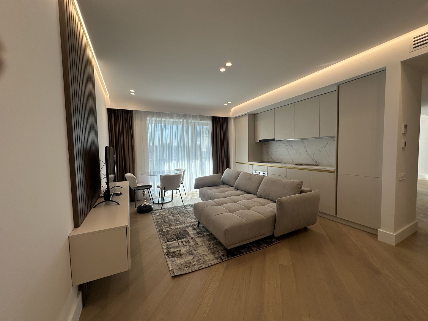 Apartament 3 Camere | Mobilat Lux | Prima Inchiriere - Poză 2