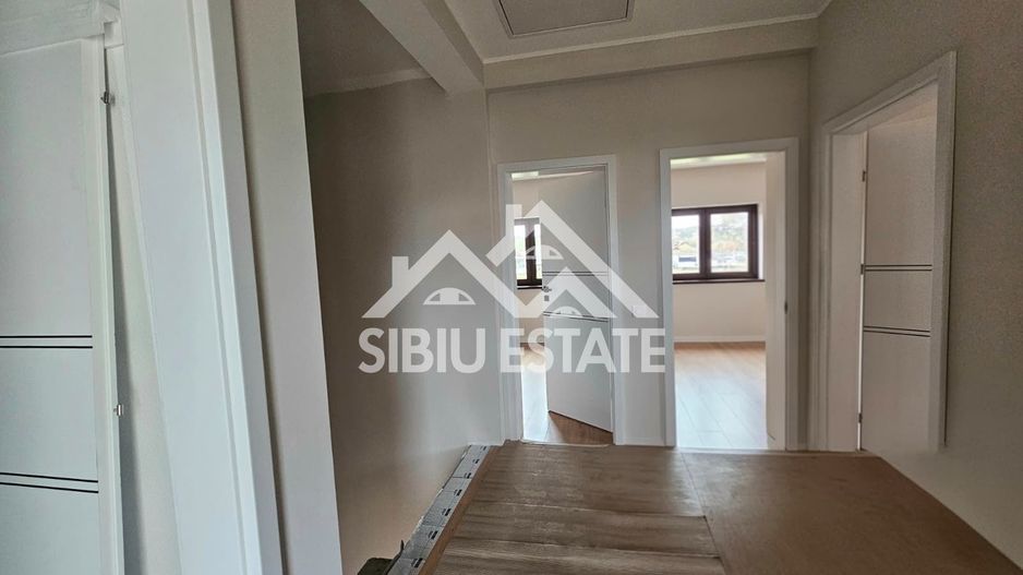 Casa noua amenajata, gata de mutare - Poză 7