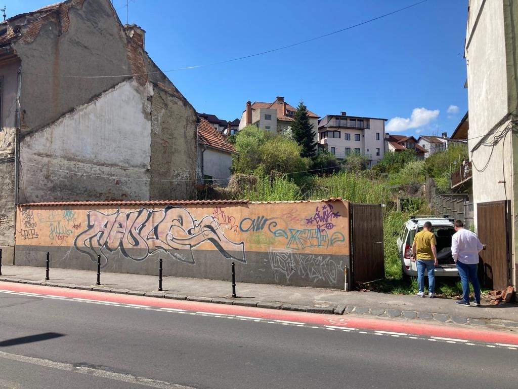 Teren in centrul Brasovului - Poză 1