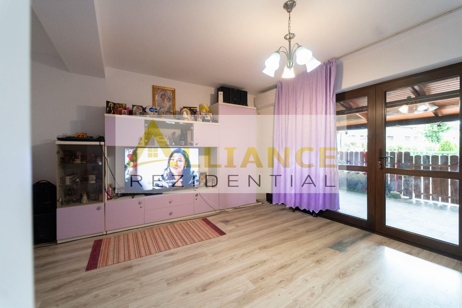 Casa insiruita | 14226 mp utili | 2 locuri de parcare - Poză 1