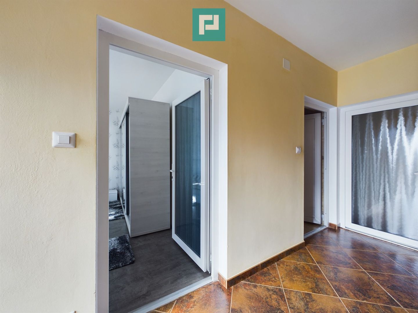 Casă P+E la cheie în Vladimirescu - Poză 4