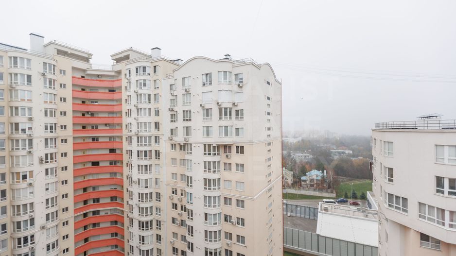 Vânzare, apartament, 4 camere, strada Nicolae Testemițanu, Centru - Poză 1