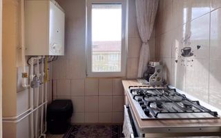 Apartament 3 camere | 54 mp | 1.000 de euro / mp | Strada Ariesului. - Poză 4