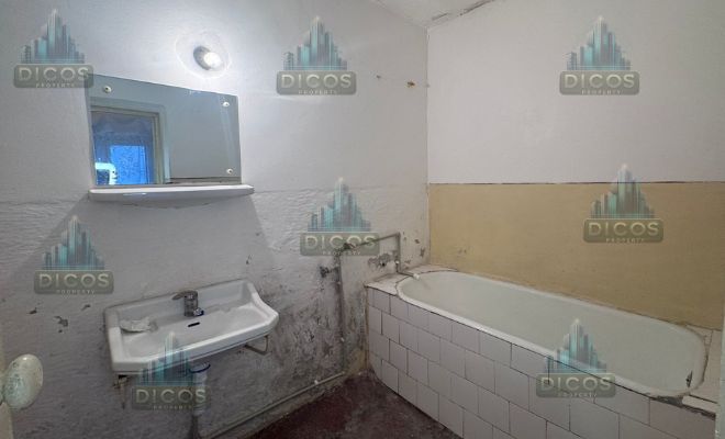 Casă de vânzare cu 3 camere - Poză 10