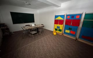 CASA DE INCHIRIAT I CISNADIE I SPATIU EDUCATIONAL - Poză 20