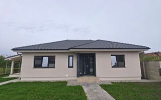 Individuala Utvin,4 Camere,2 Bai,Terasa Acoperita - Poză 1