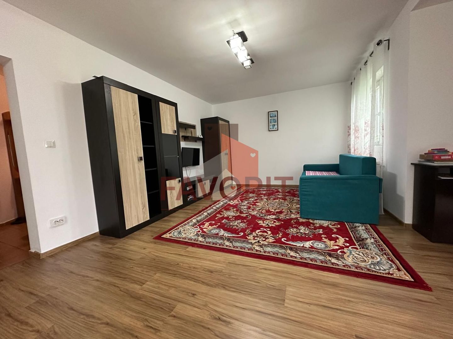 Casa individuala | Parter + Etaj + Pod | Asfalt | Comision 0 | - Poză 3