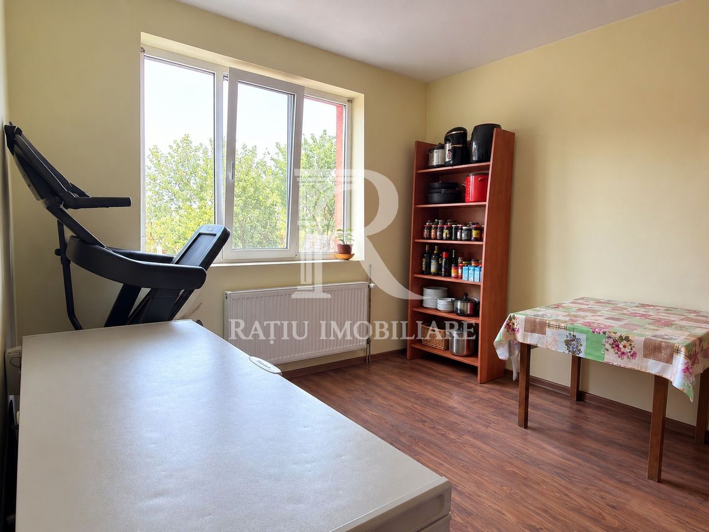 Casa independent energetic | Curte mare | Biharia | Oradea - Poză 8