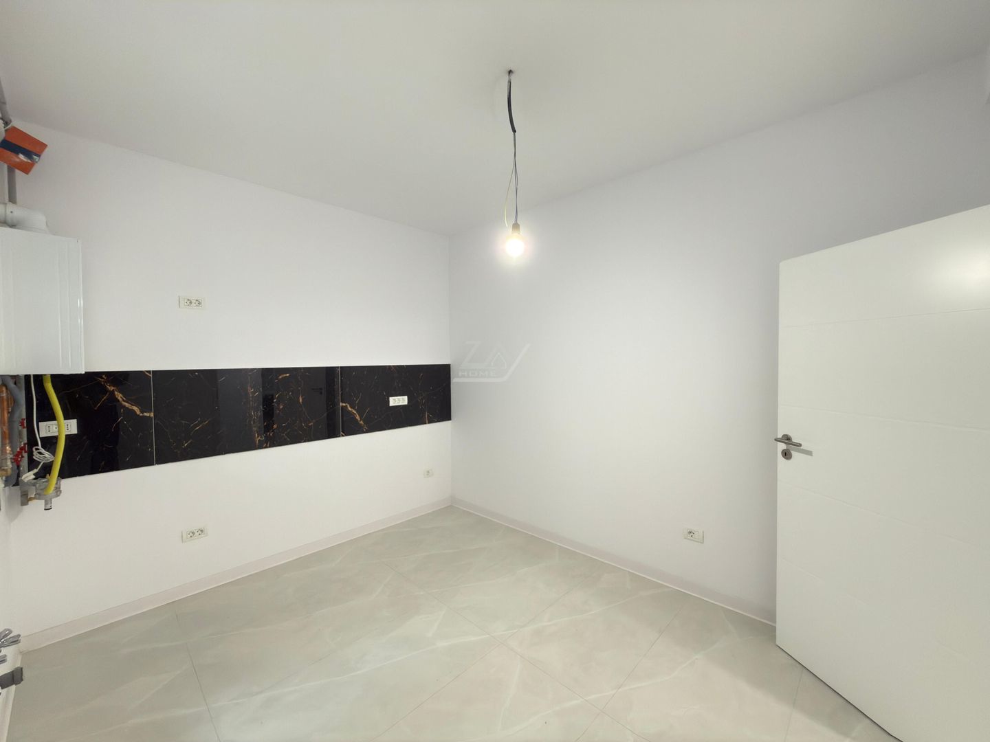 3 camere. Decomandat. Loc de parcare. - Poză 4