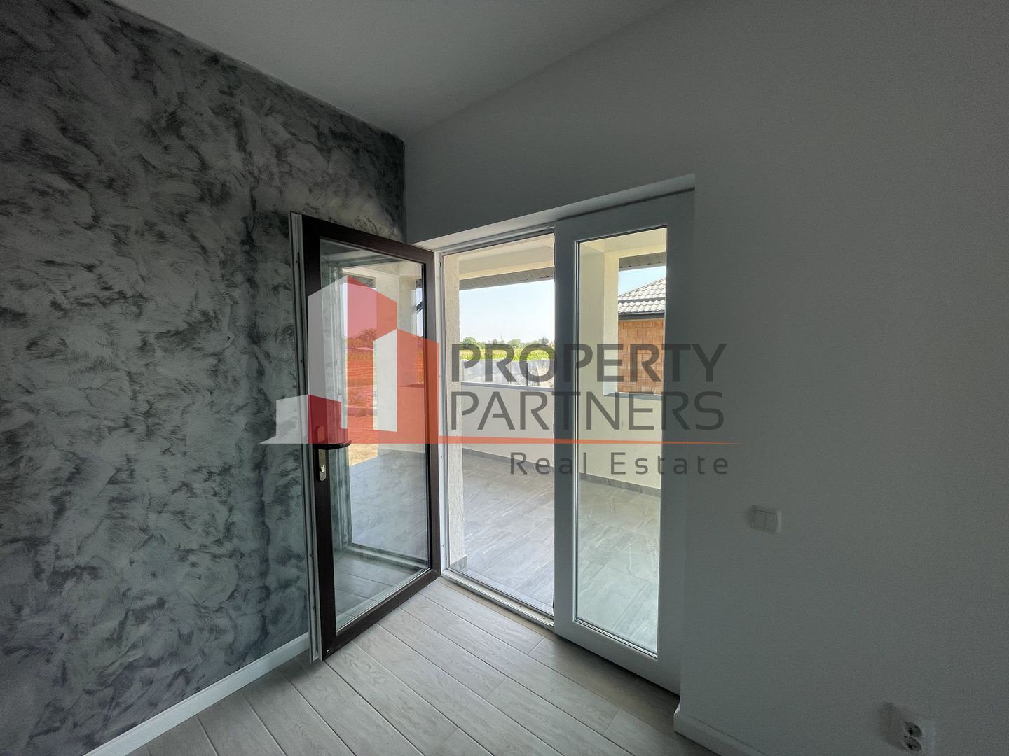 Casa în comuna Sabareni, judetul Giurgiu. - Poză 22