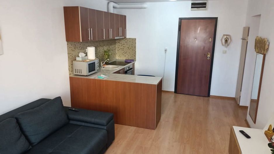 închiriez apartament 2 camere - Poză 1