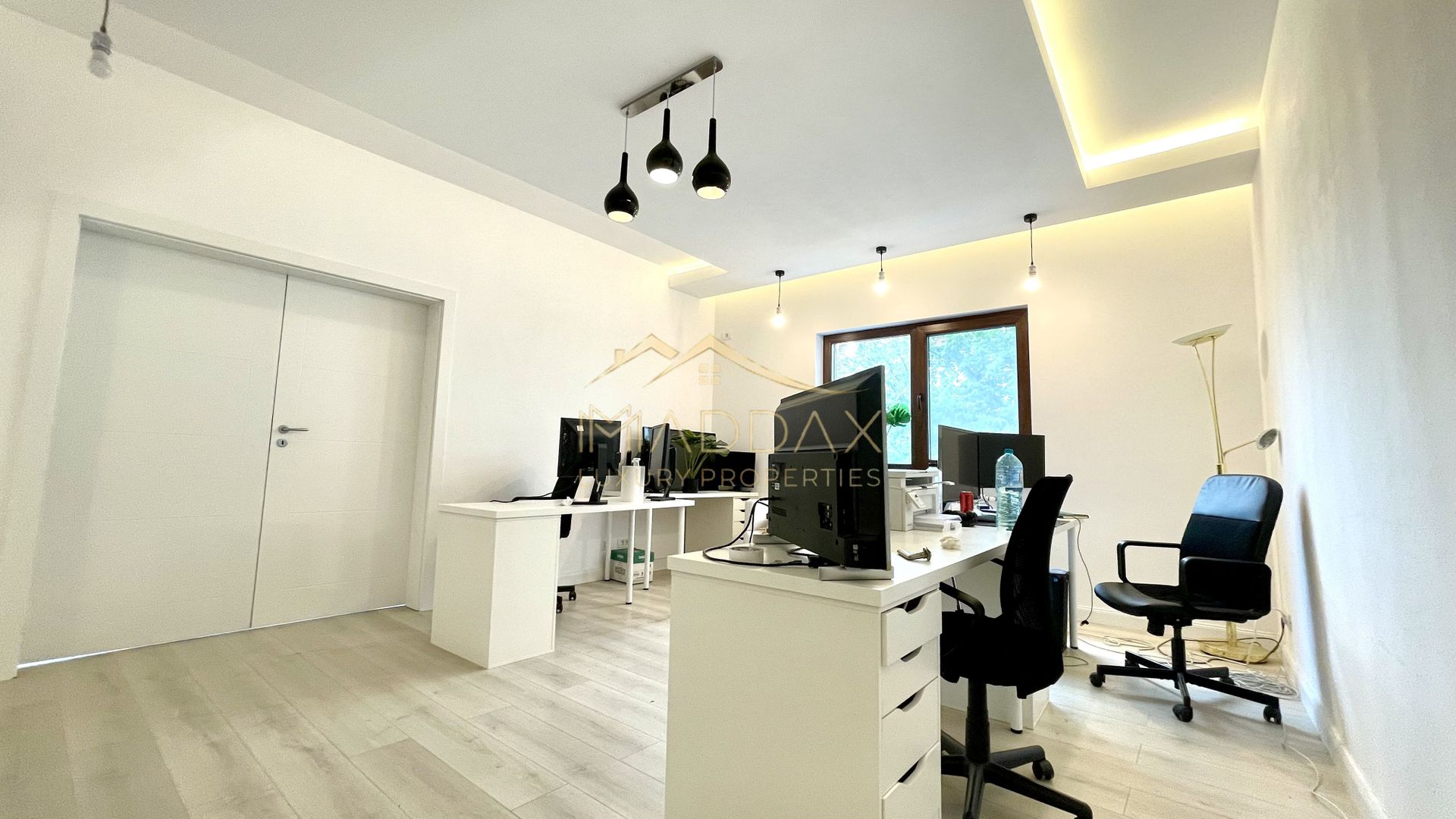 Vila S+P+2=M//Cladire birouri***7 camere//300 mp***Calea Grivitei - Poză 4