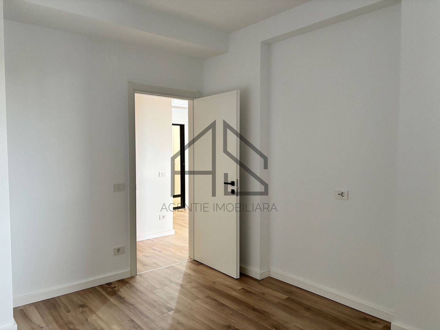 Apartament premium de vânzare | Complet finisat - Poză 5