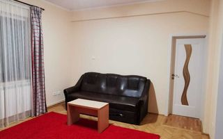 Apartament de 2 camere renovat in Tractorul - 2 locuri de parcare - Poză 2