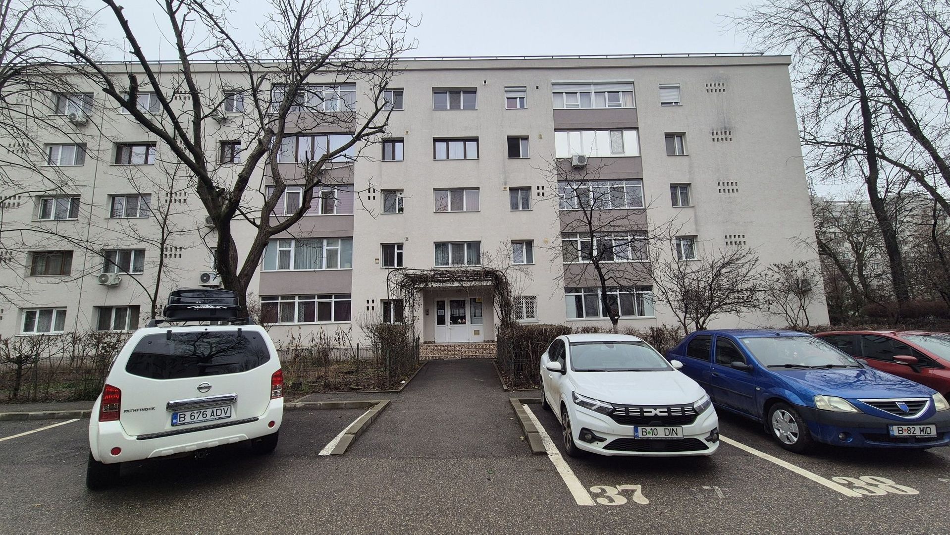 De vanzare apartament 3 camere Gorjului/Apusului A258 97990 EURO - Poză 1