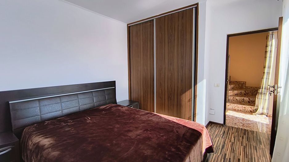 Năvodari | Casă spațioasă cu teren mare - Poză 25