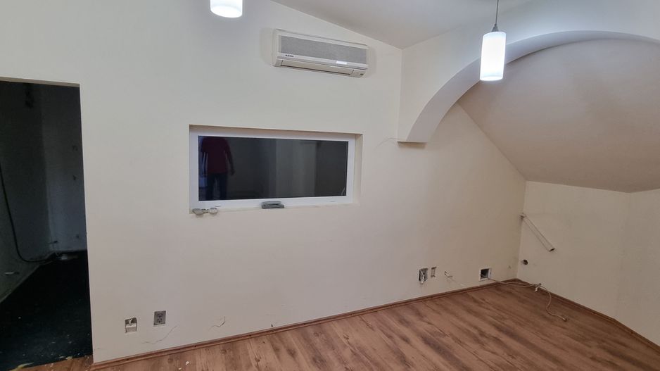 Casă P+M, 4 camere, str Lebedei, singur in curte - 600 E. Comision 0 - Poză 8