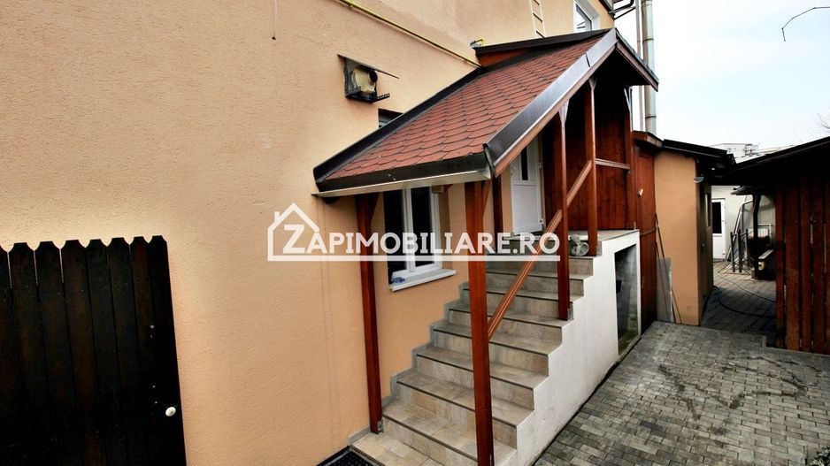 Casa 4 camere+spatiu comercial 420mp.6 bai,720mp teren - Poză 17