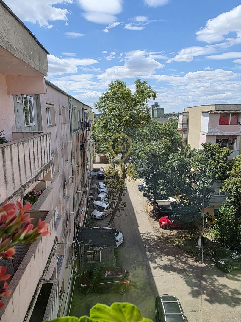 Apartament spatios cu 4 camere, 2 balcoane – Marghita, zona Penny - Poză 20