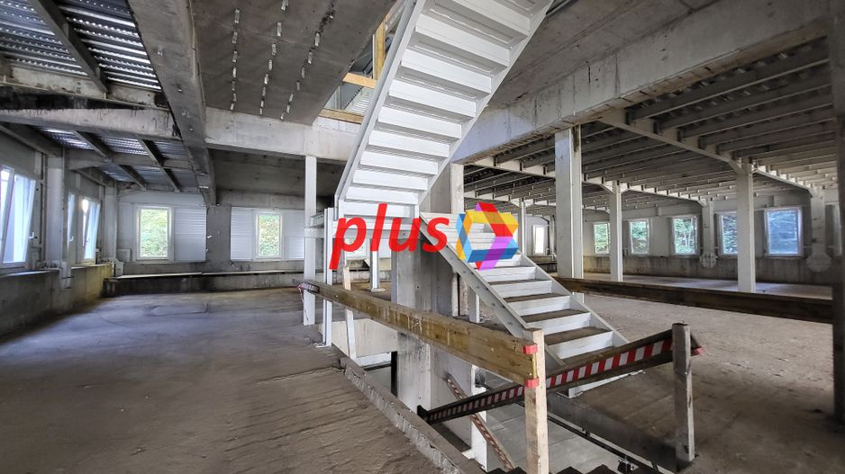 Clădire mixta -3600 mp - Poză 21