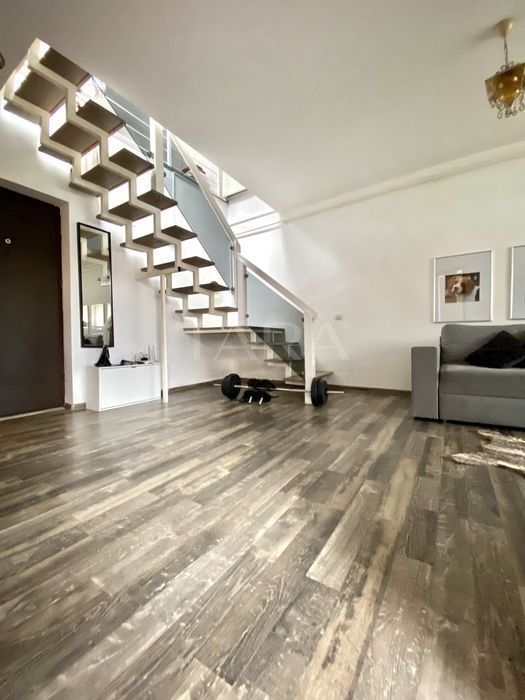 Apartament 3 camere, pe 2 niveluri, Florești, zonă centrala. - Poză 2