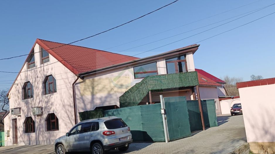 Pensiune/Unitate de cazare/Vila Burdujeni Suceava - Poză 2
