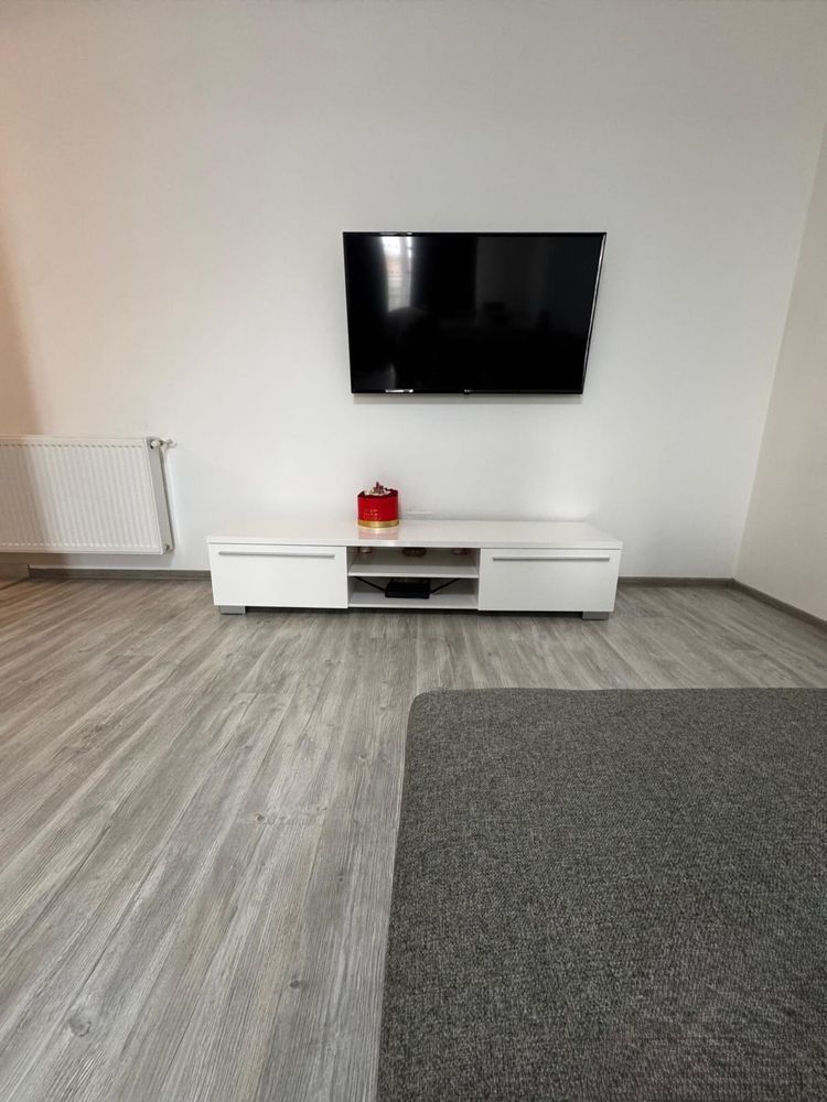 Giroc | 3 Camere | Etaj 2 | Mobilat si Utilat | Centrala proprie | Clima - Poză 2