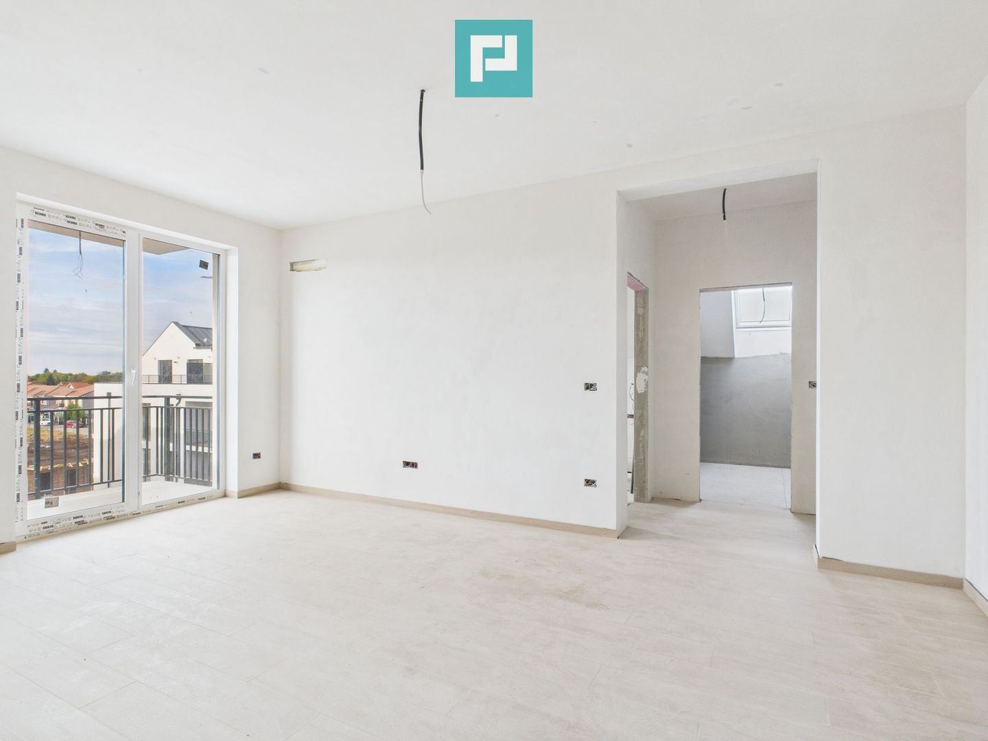 Apartament la mansardă în Freidorf - Shopping City - Poză 4