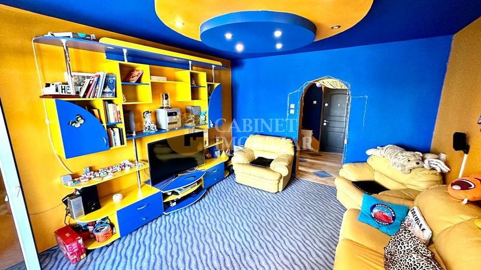 Apartament cu 2 Camere DECOMANDAT - Etaj 6 - Zona Podu Ros - Poză 2