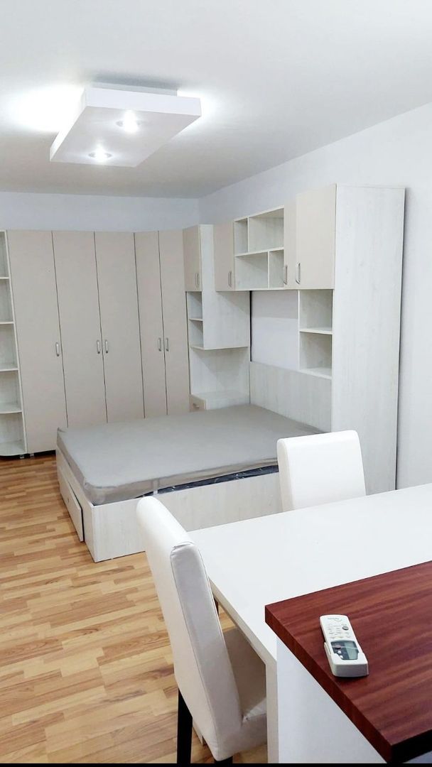 Garsoniera de inchiriat Militari Gorjului etaj 4/4 - Poză 1