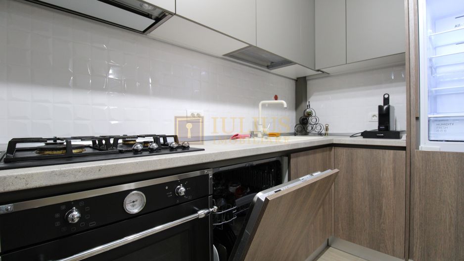 Gradina si terasa + debara; 3 camere mobilate la superlativ. - Poză 7