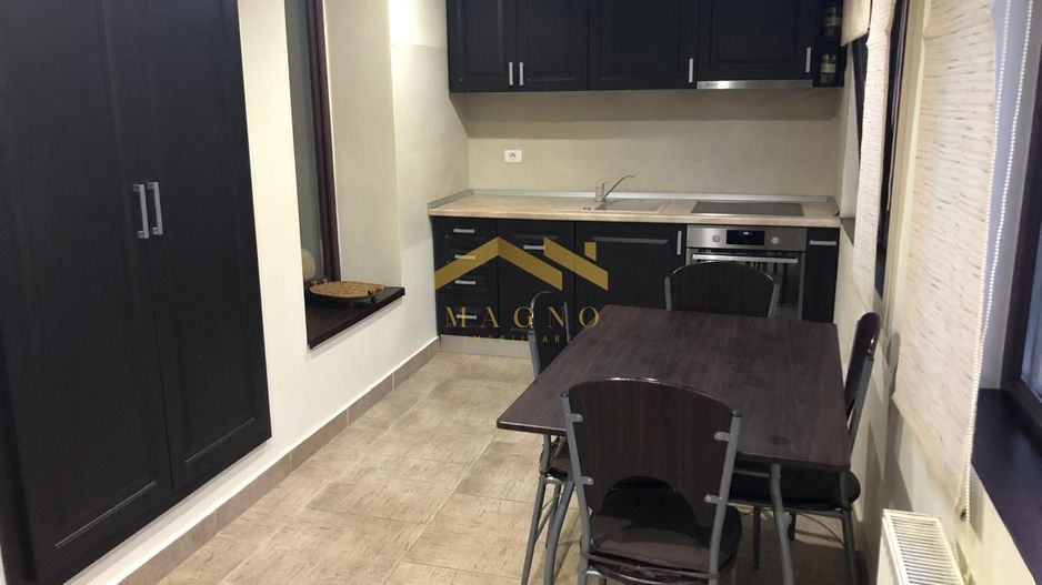 Apartament la casa zona Centrala - Poză 4