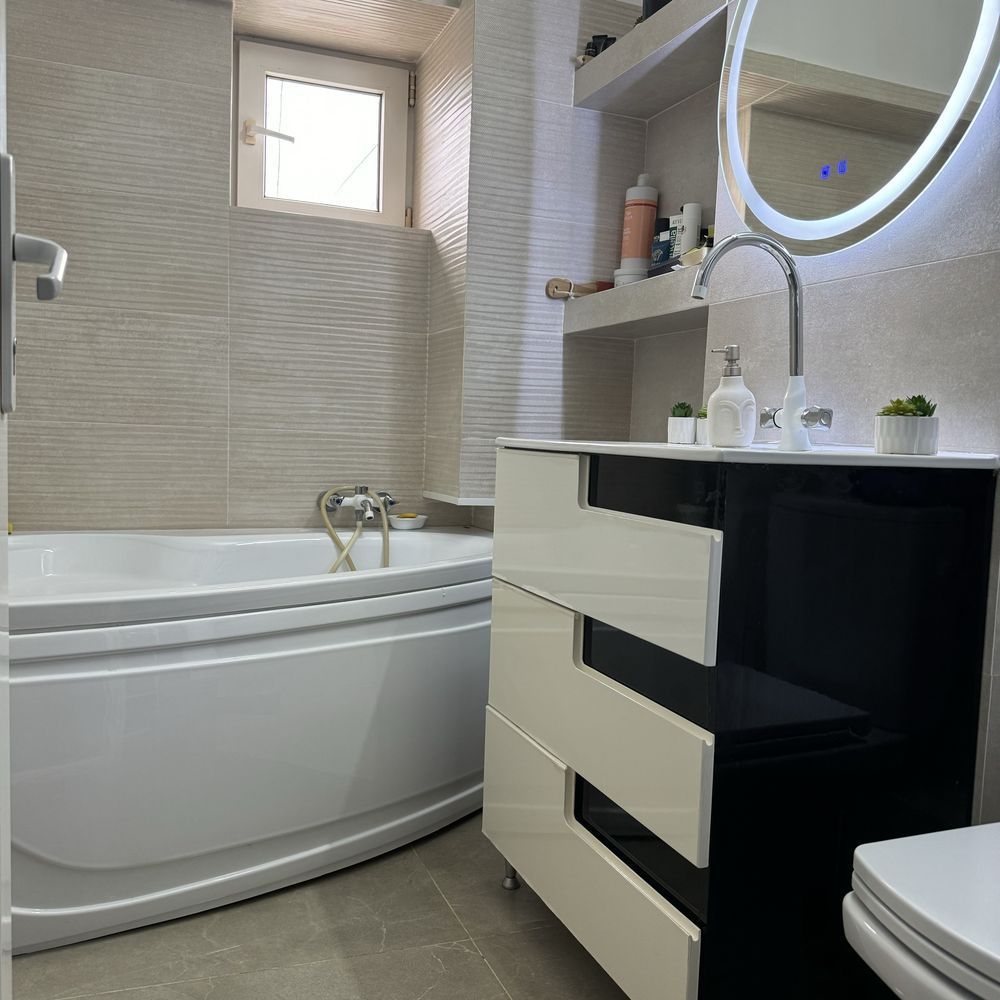 Vanzare Apartament 3 camere renovat, 68 mp, etaj 10, 13 Septembrie - Poză 3