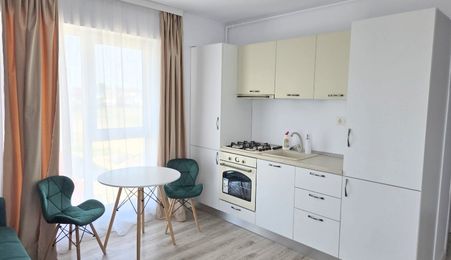 Studio modern mobilat, parcare – ideal locuit/investiție
